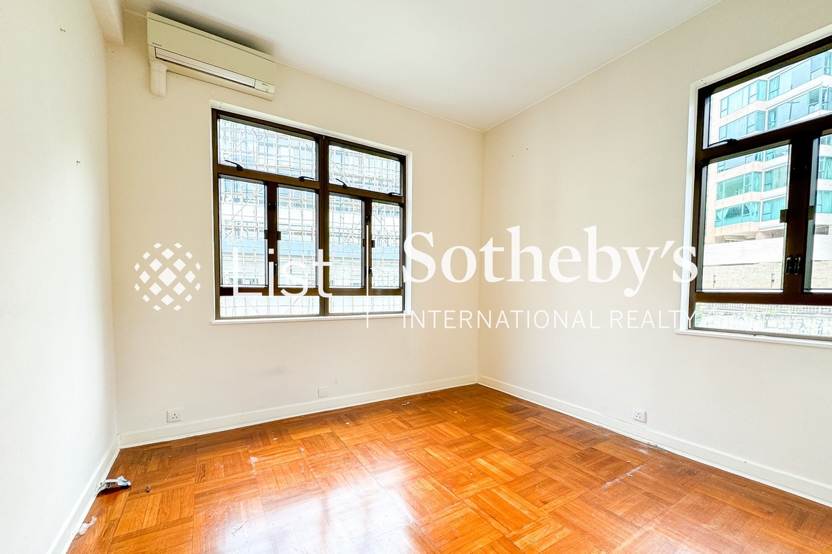 South Bay Villas 南湾新邨 | Second En-suite Bedroom