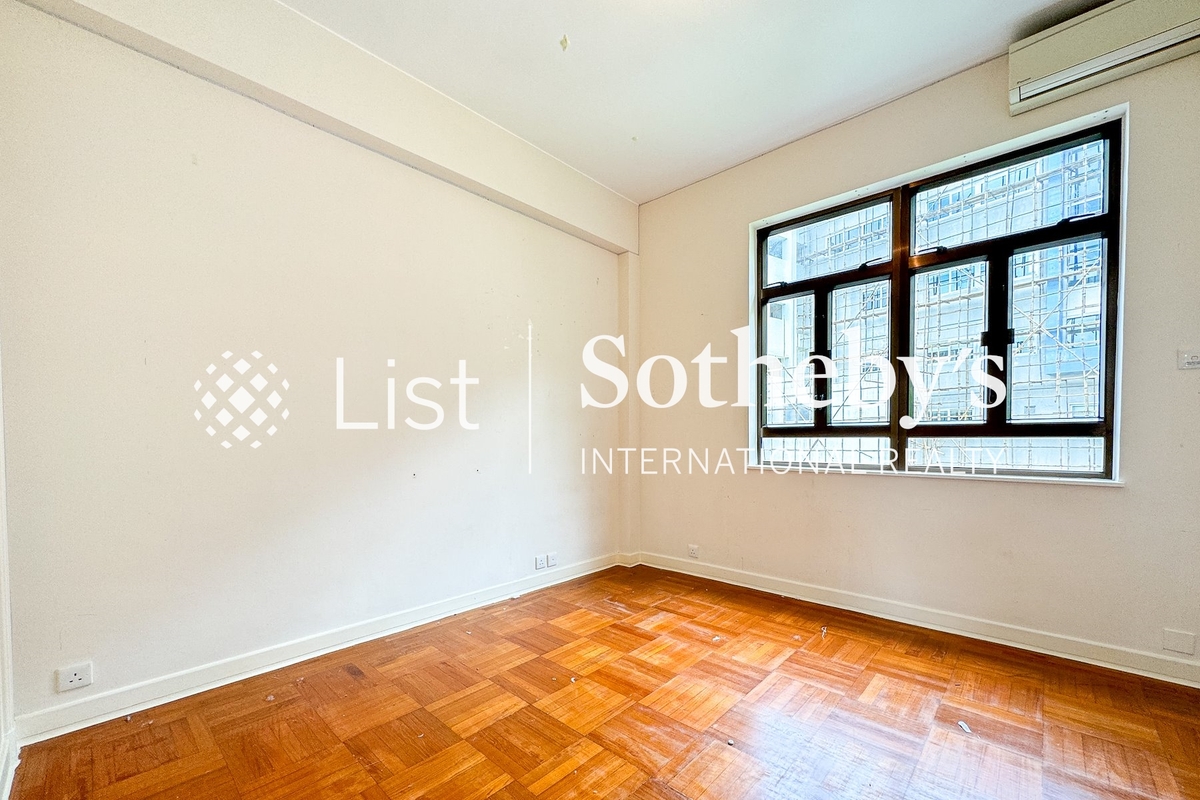 South Bay Villas 南湾新邨 | Third Bedroom