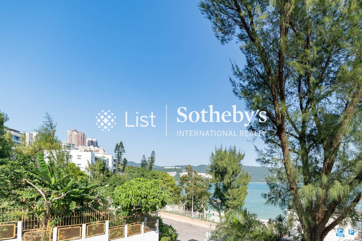 No. 14 Stanley Beach Road 赤柱灘道14號 | View from Living and Dining Room