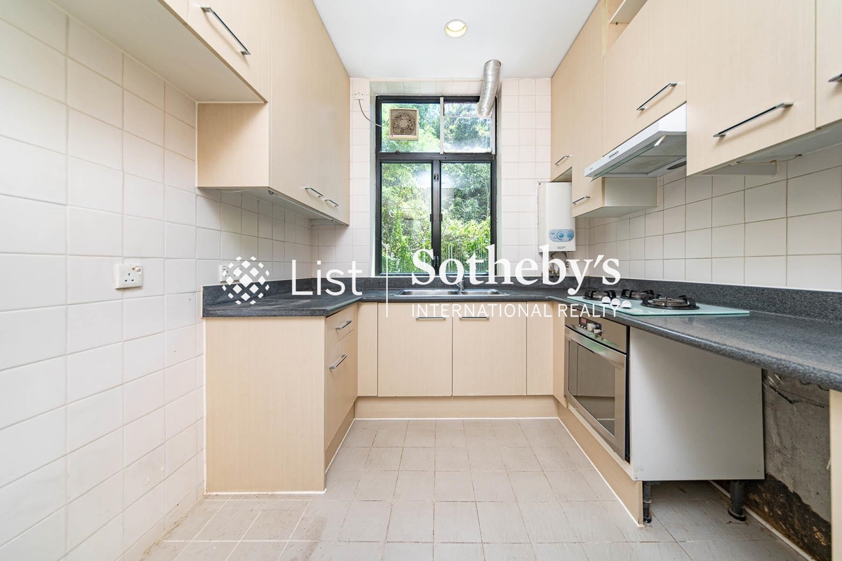 28 Stanley Village Road 赤柱村道28號 | Kitchen