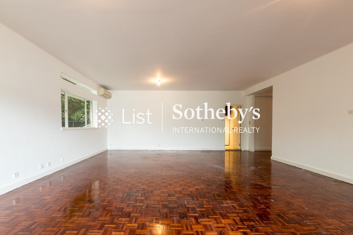 Deepdene 蒲苑 | Living and Dining Room