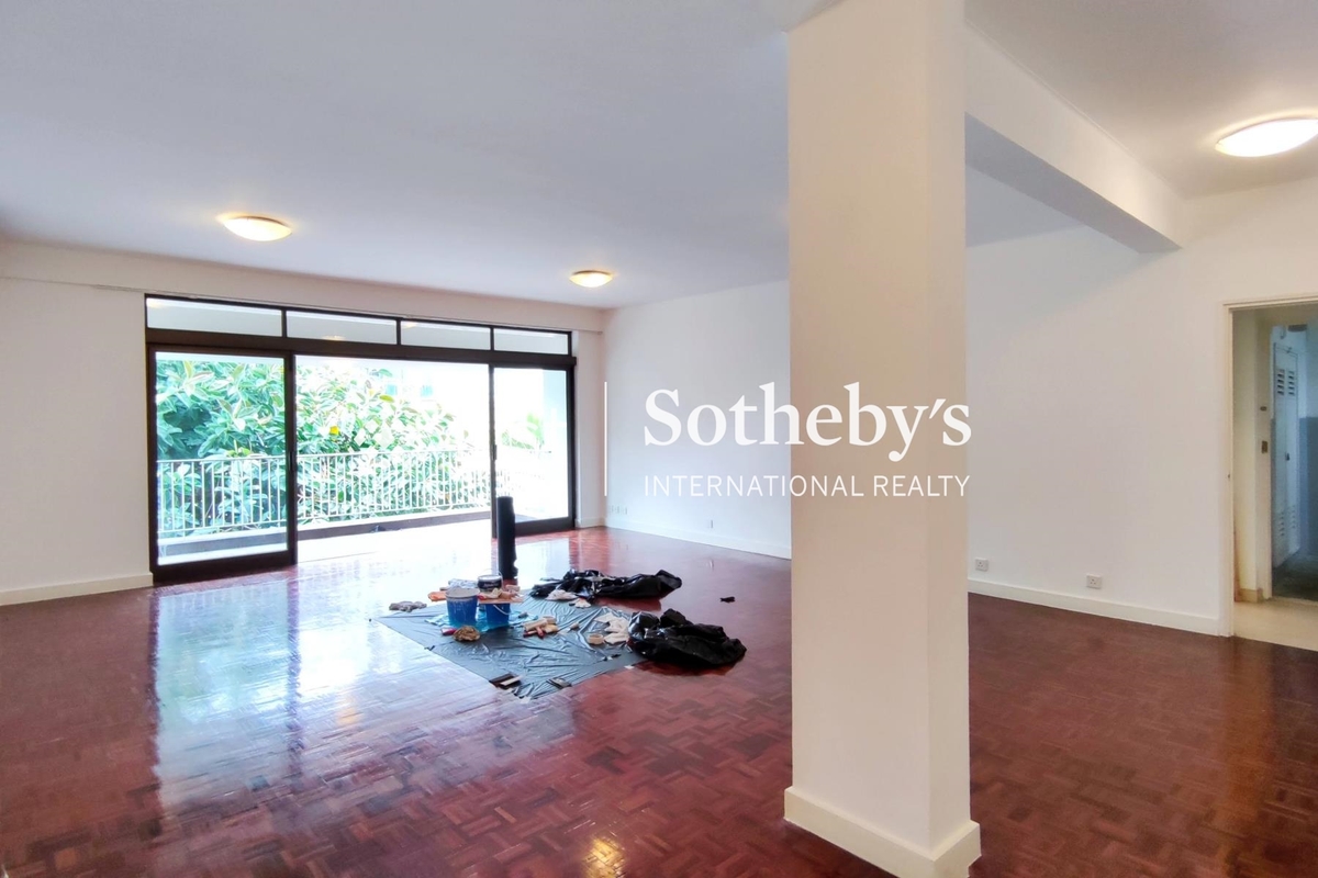 Deepdene 蒲苑 | Living and Dining Room