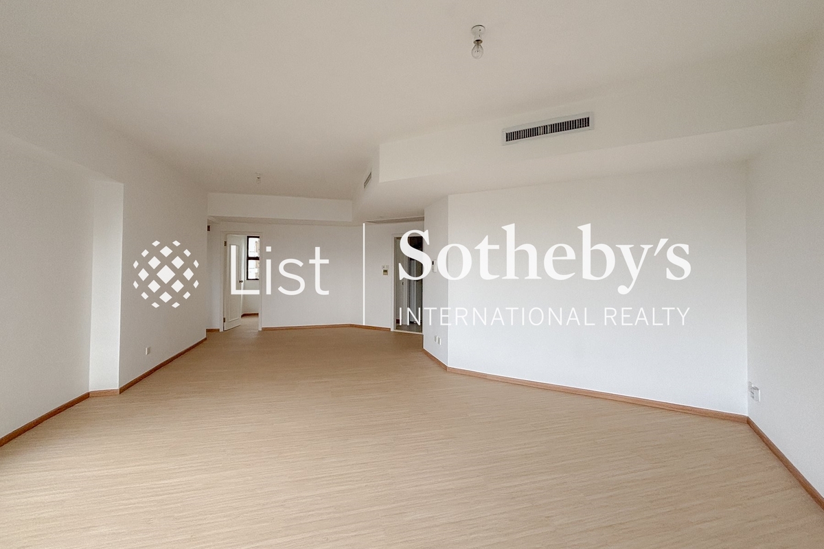 Grand Bowen 寶雲殿 | Living and Dining Room