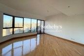 Grand Bowen 寶雲殿 | Living and Dining Room