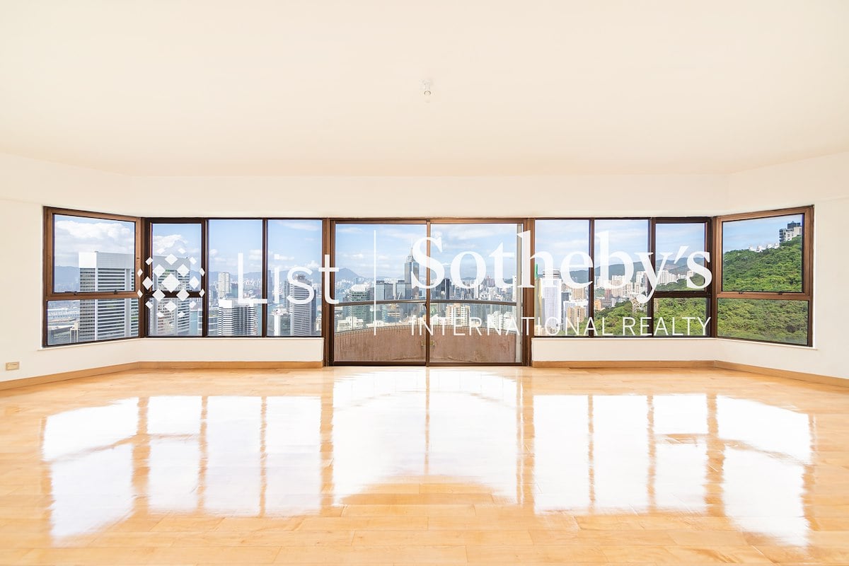 Grand Bowen 寶雲殿 | Living and Dining Room