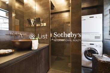 No. 60-62 Staunton Street 史丹頓街60-62號 | 