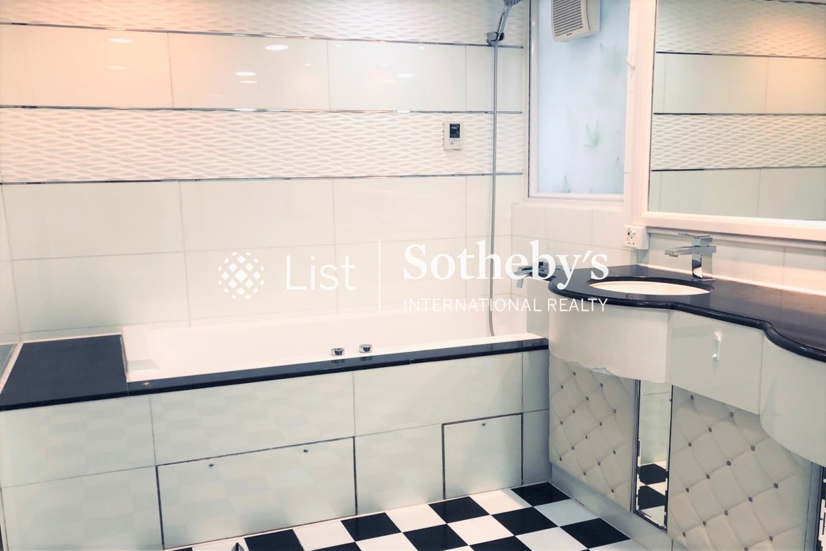Villa Cecil Phase 3 趙苑3期 | Master Bathroom