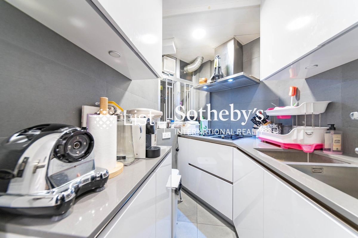 Po Tak Mansion 寶德大廈 | Kitchen