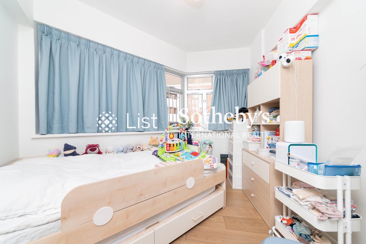 Po Tak Mansion 寶德大廈 | Second Bedroom