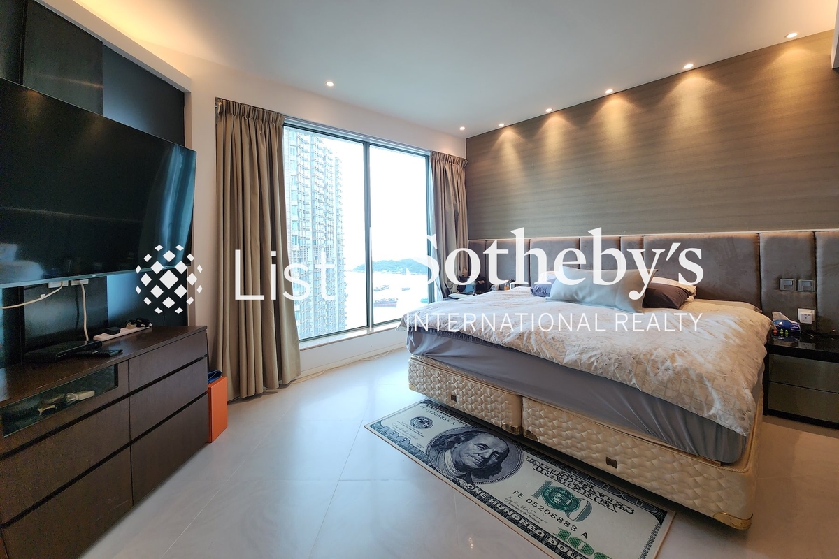 Island Harbourview 維港灣 | Master Bedroom