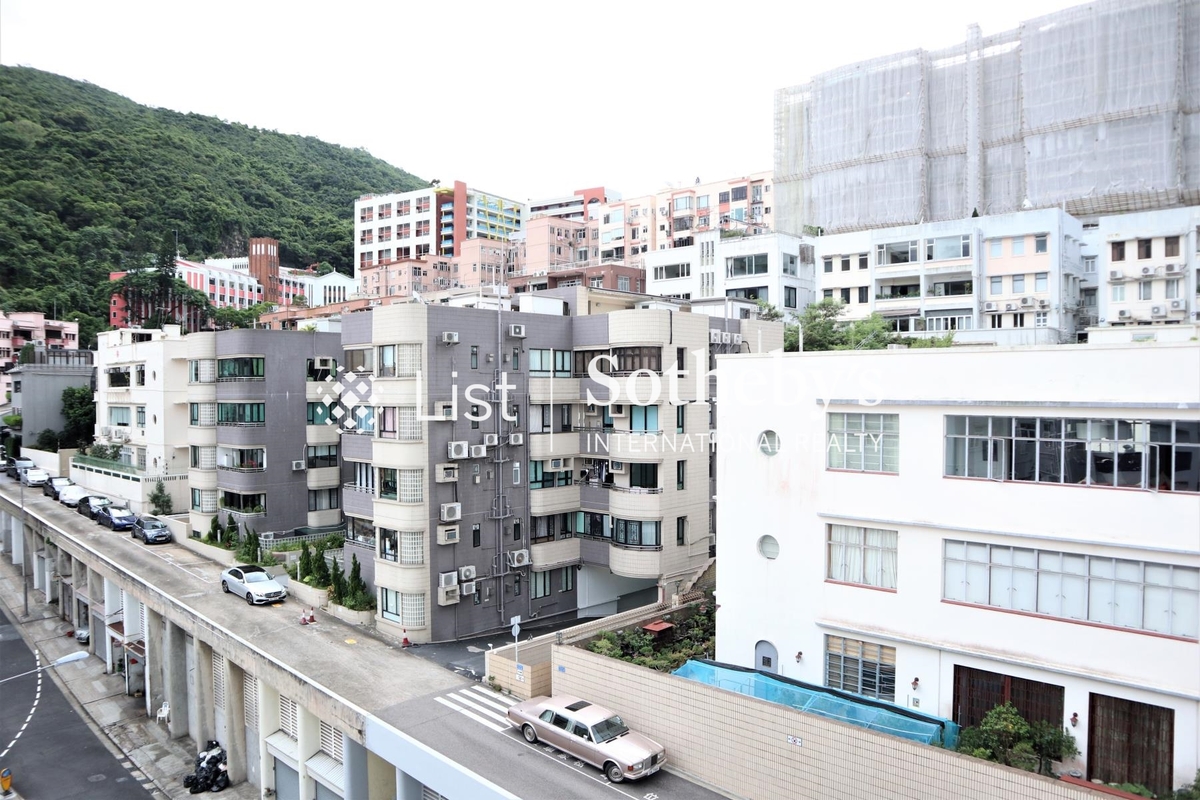 Amber Garden 安碧苑 | View from Living and Dining Room