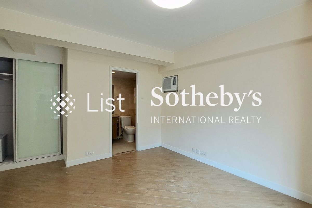 Pacific Palisades 宝马山花园 | Built-in Wardrobe in Master Bedroom 