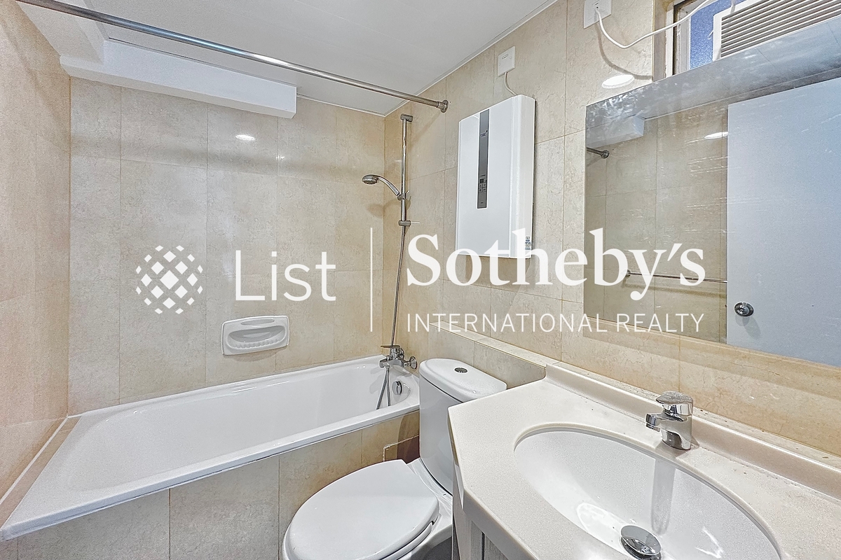 Pacific Palisades 宝马山花园 | Master Bathroom