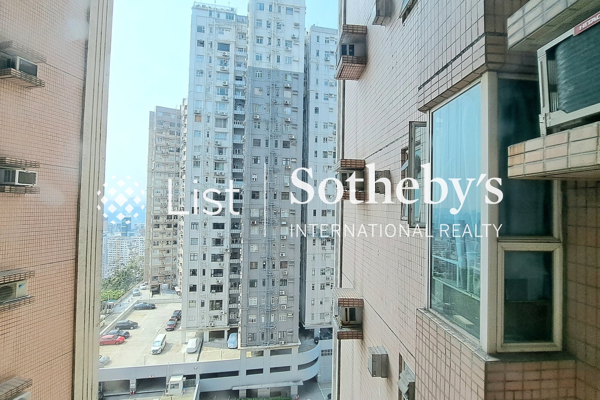 Pacific Palisades 宝马山花园 | View from Living and Dining Room