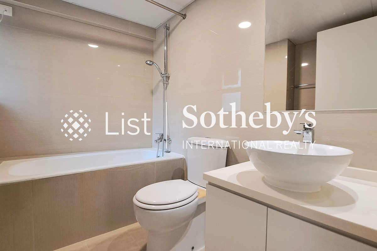 Pacific Palisades 宝马山花园 | Master Bathroom