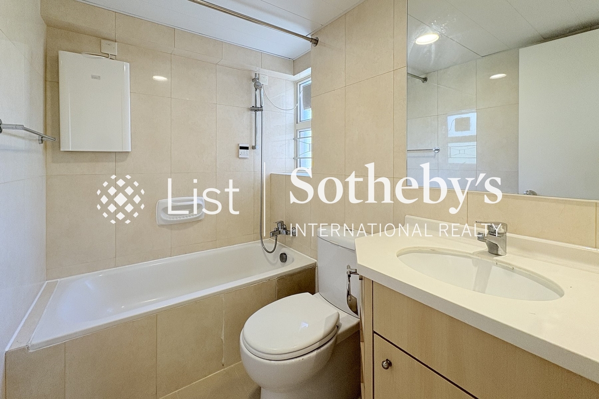 Pacific Palisades 宝马山花园 | Master Bathroom