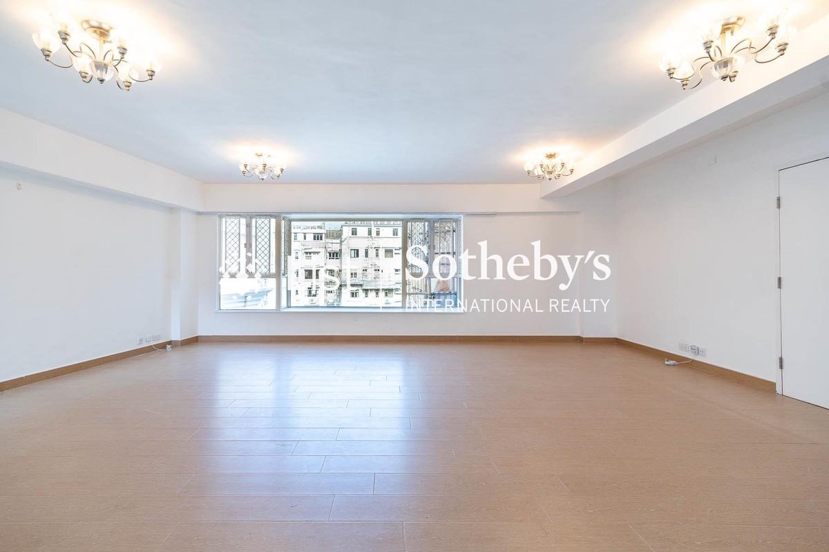 Pacific Palisades 寶馬山花園 | Living and Dining Room