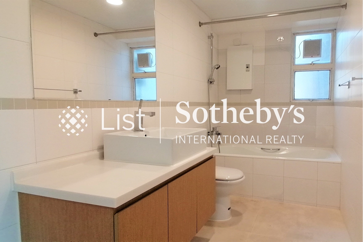 Pacific Palisades 宝马山花园 | Master Bathroom