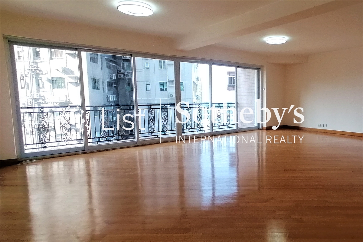 Pacific Palisades 宝马山花园 |  Living and Dining Room