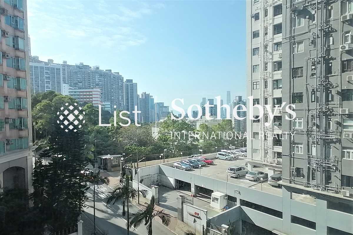 Pacific Palisades 宝马山花园 | View from Second Bedroom