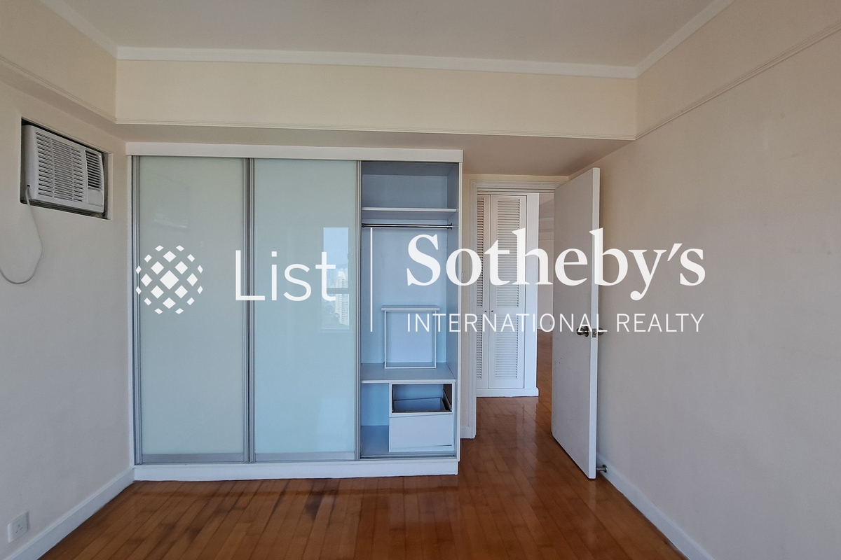 Pacific Palisades 寶馬山花園 | Built-in Wardrobe in Second Bedroom 