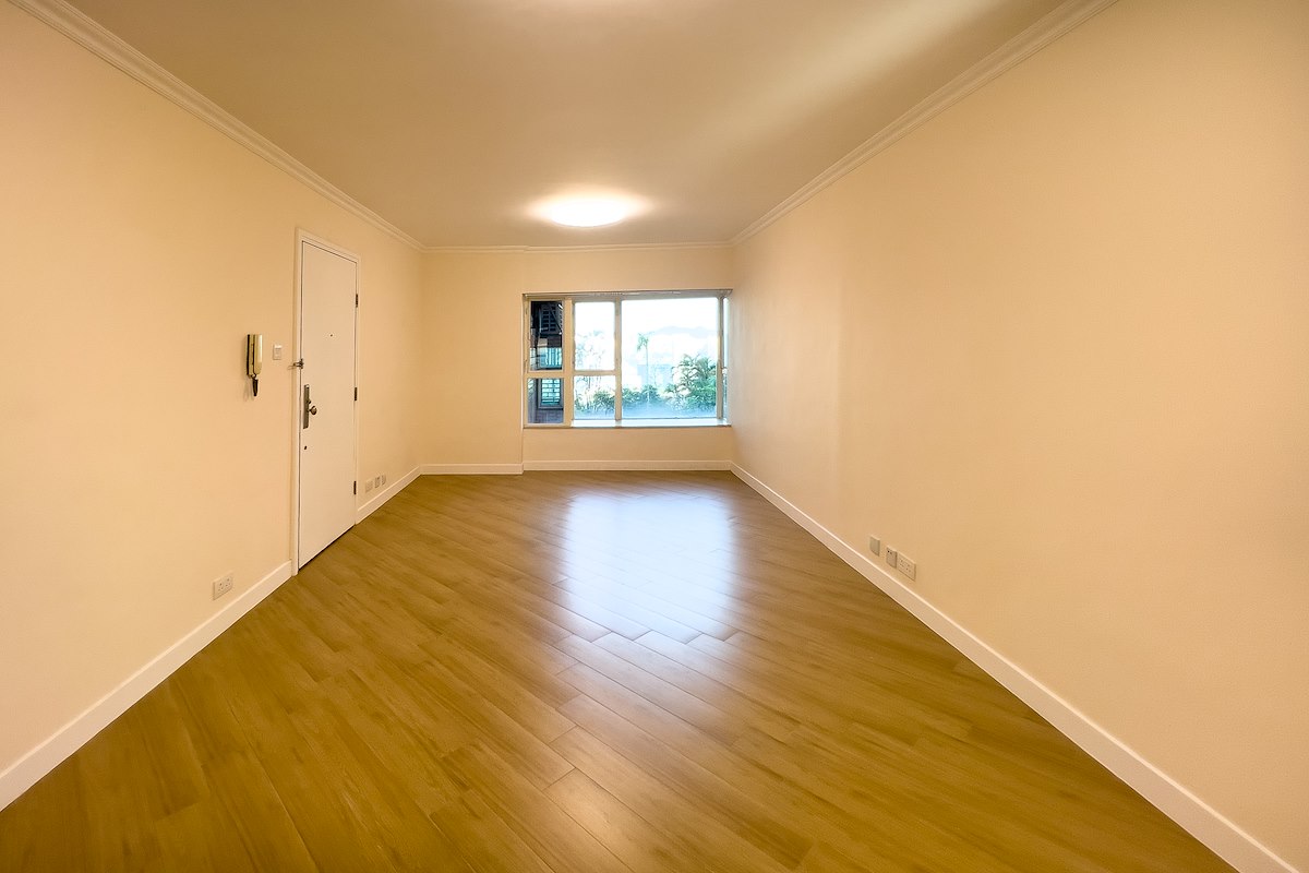 Pacific Palisades 寶馬山花園 | Living and Dining Room