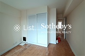 Pacific Palisades 寶馬山花園 | Built-in Wardrobe in Master Bedroom 