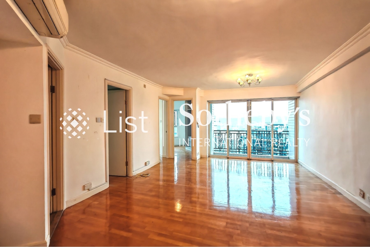 Pacific Palisades 宝马山花园 | Living and Dining Room