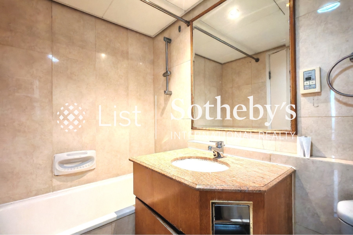 Pacific Palisades 宝马山花园 | Master Bathroom