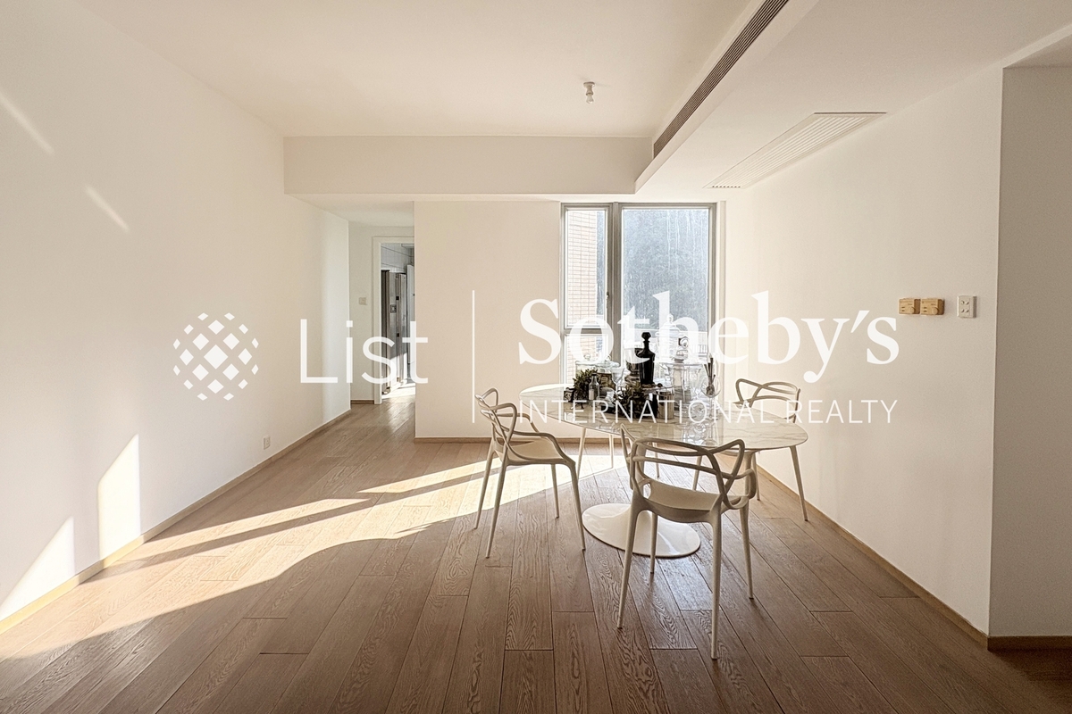 The Carmina 嘉名苑 | Living and Dining Room