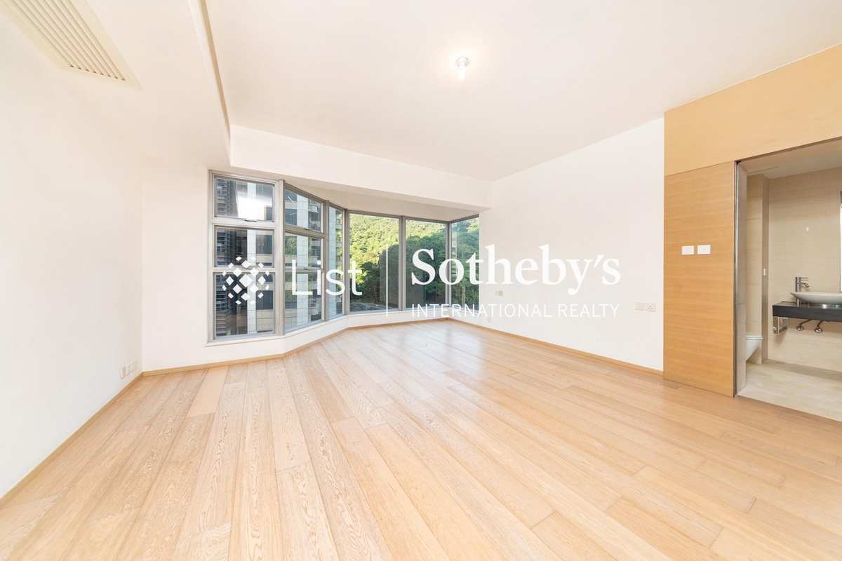 The Carmina 嘉名苑 | Master Bedroom