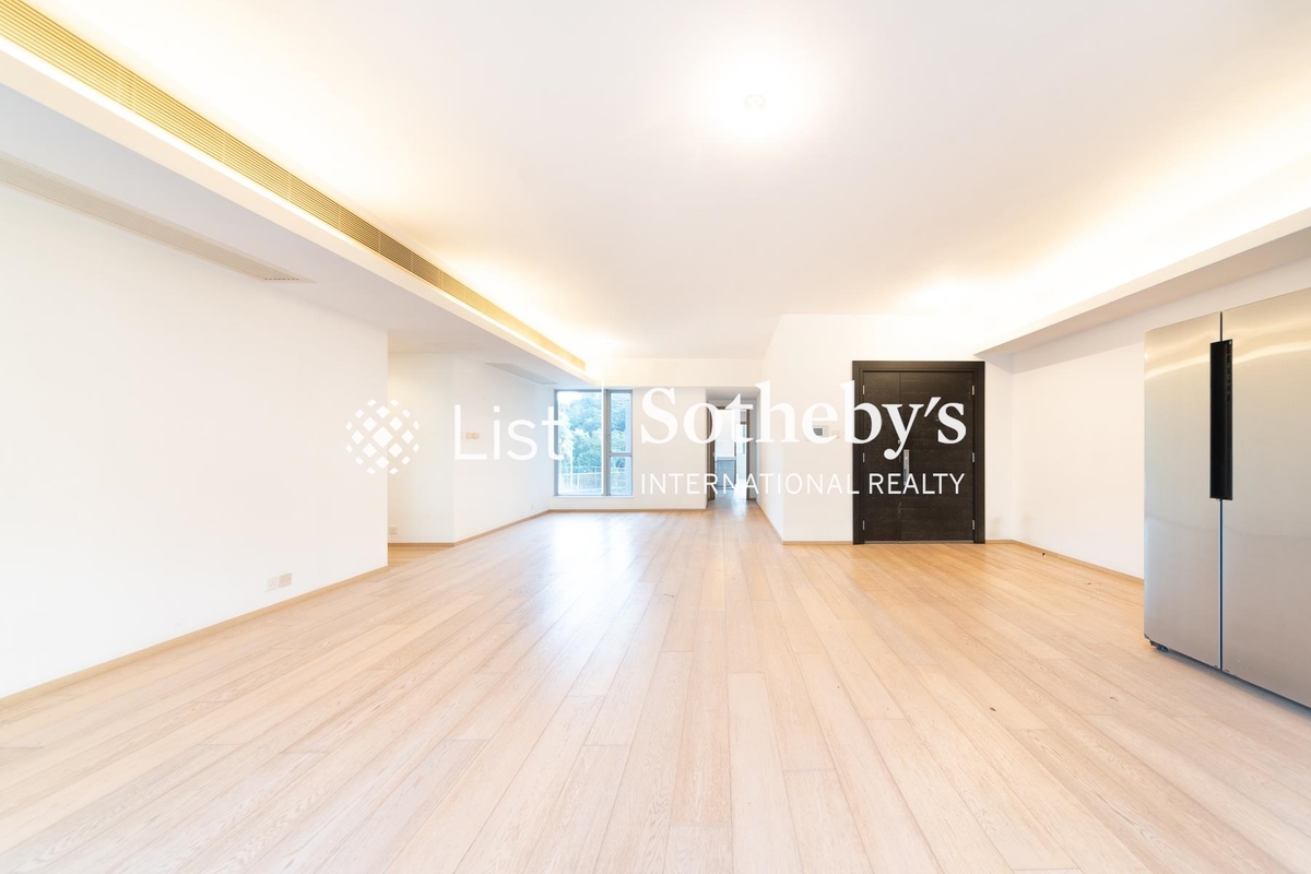 The Carmina 嘉名苑 | Living and Dining Room