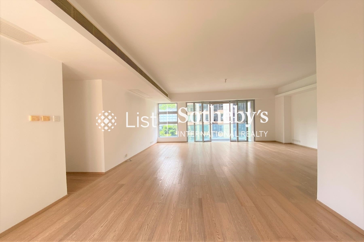 The Carmina 嘉名苑 | Living and Dining Room