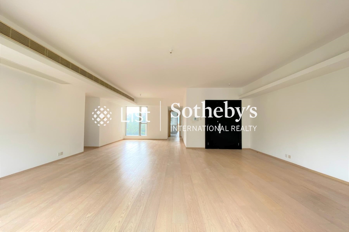 The Carmina 嘉名苑 | Living and Dining Room