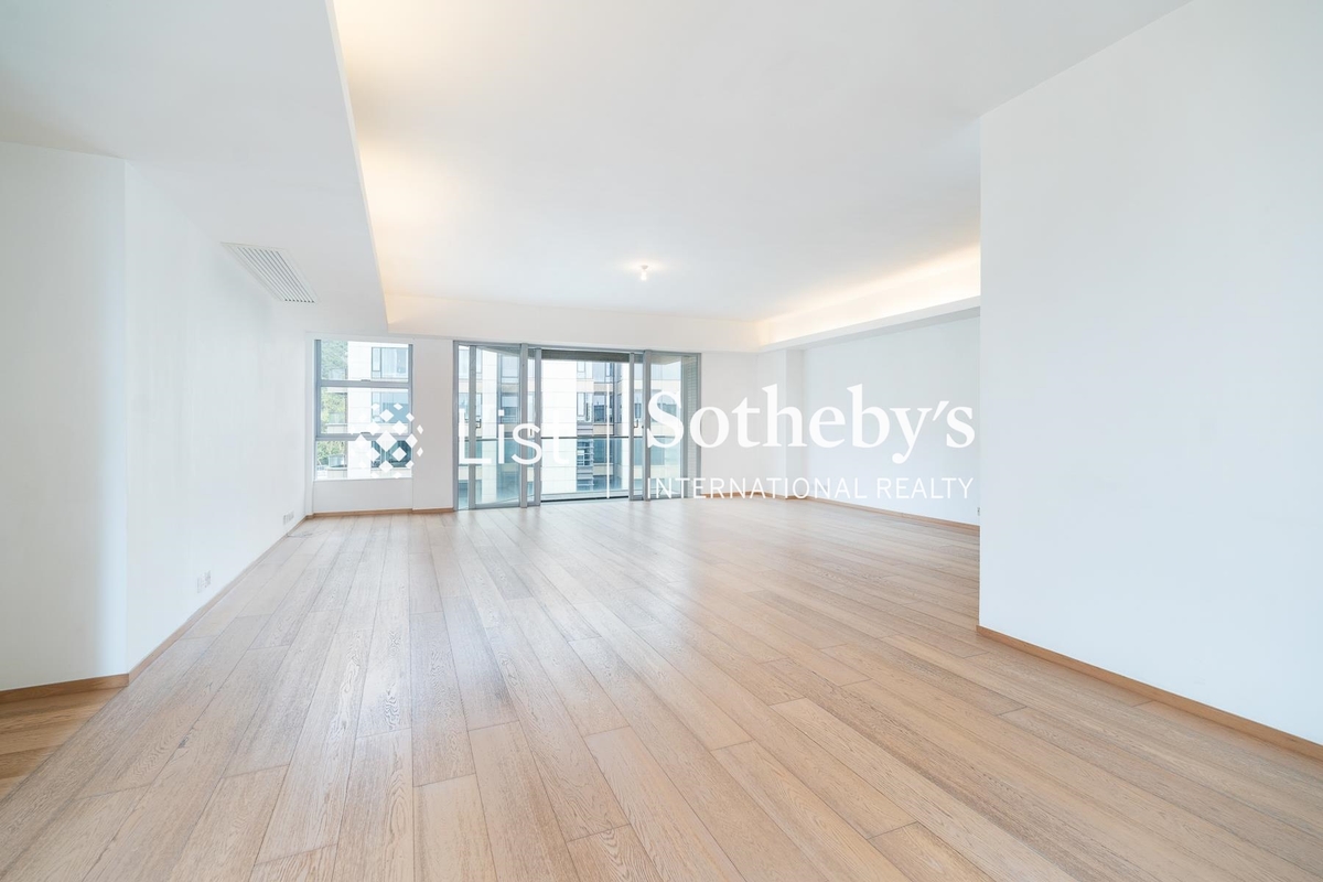 The Carmina 嘉名苑 | Living and Dining Room