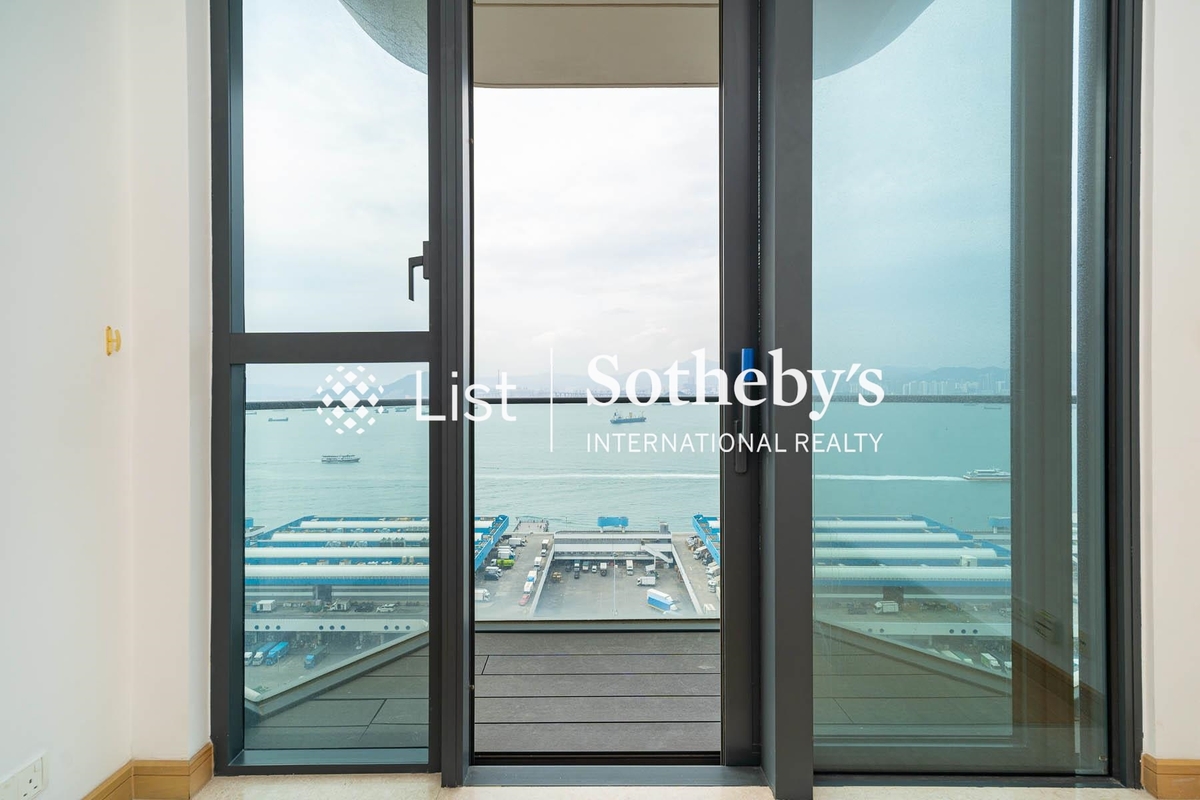 Upton 維港峰 | Balcony off Living and Dining Room