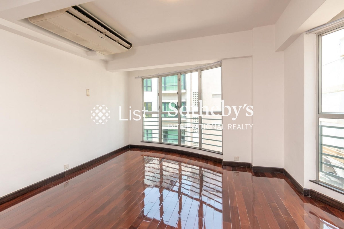 The Regalis 帝鑾閣 | Master Bedroom