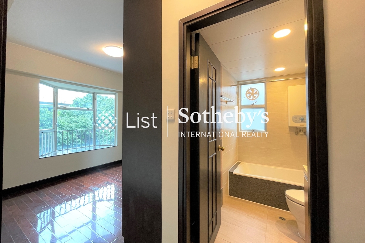 The Regalis 帝鑾閣 | Master Bathroom