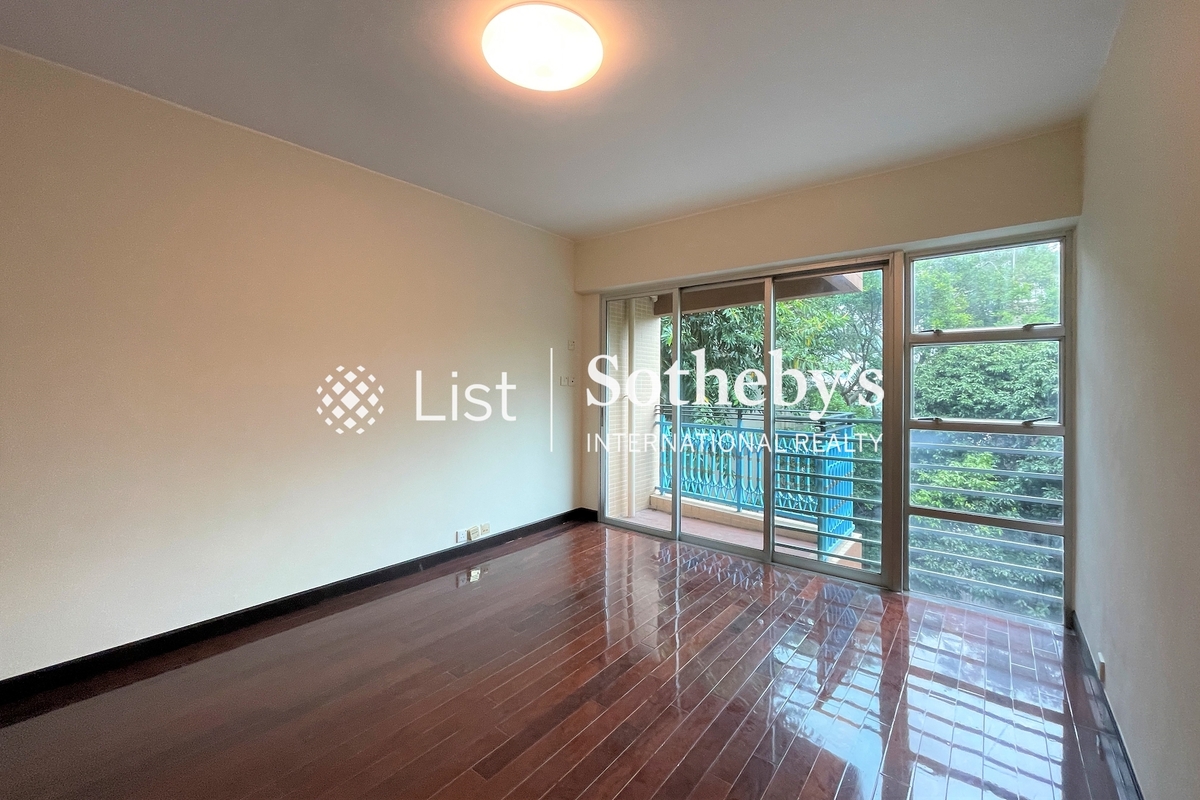 The Regalis 帝鑾閣 | Living and Dining Room