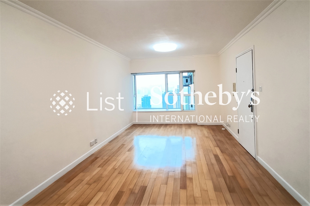 Pacific Palisades 寶馬山花園 | Living and Dining Room