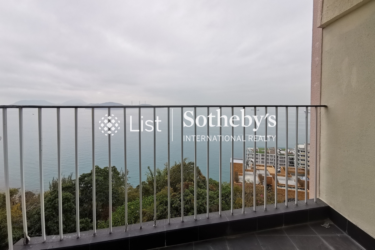 Vista Mount Davis 華亭閣 | Balcony off Living and Dining Room