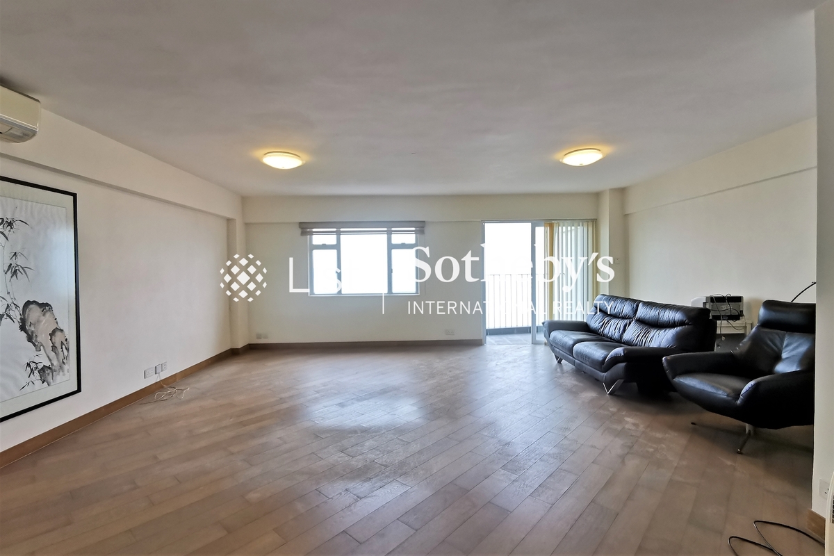 Vista Mount Davis 華亭閣 | Living and Dining Room