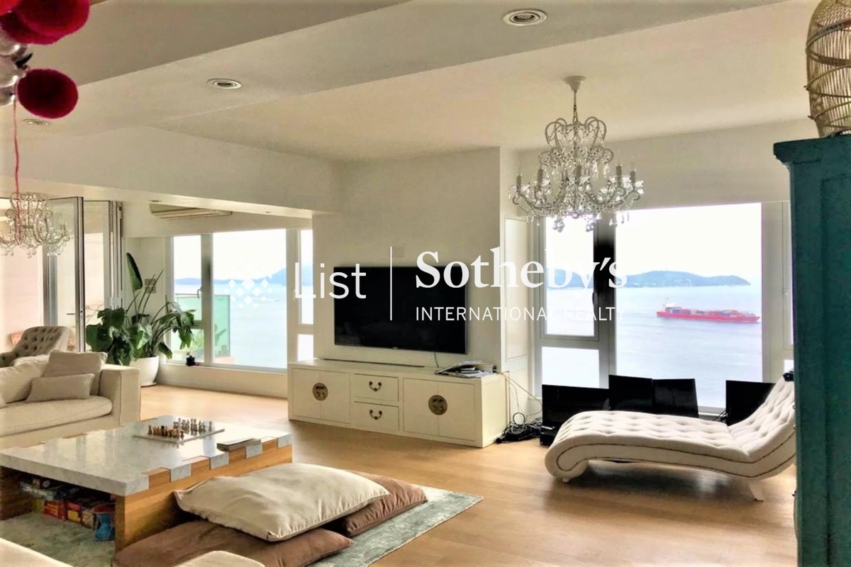 Vista Mount Davis 華亭閣 | Living and Dining Room