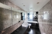 Vista Mount Davis 華亭閣 | Master Bathroom