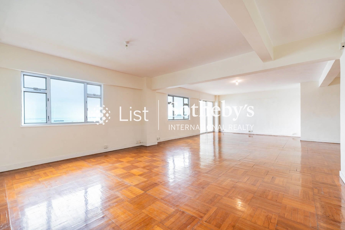 Vista Mount Davis 華亭閣 | Living and Dining Room