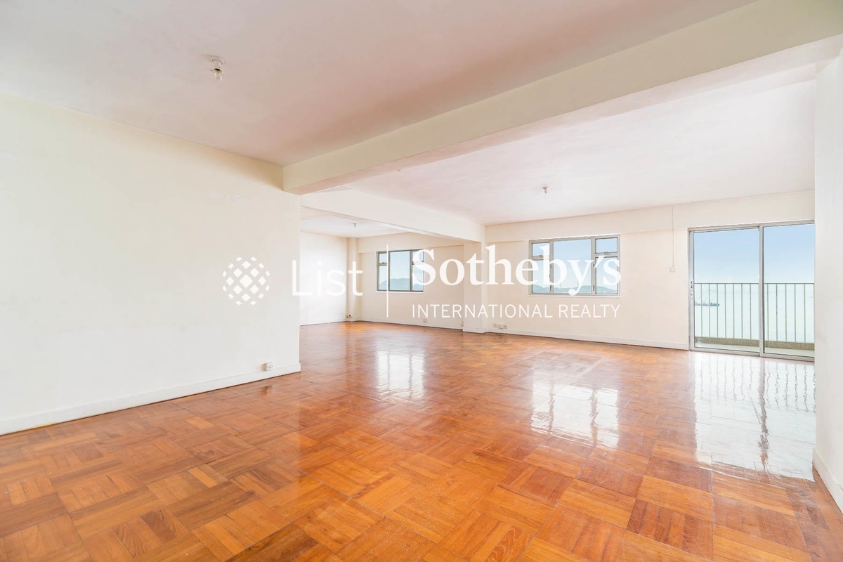 Vista Mount Davis 華亭閣 | Living and Dining Room