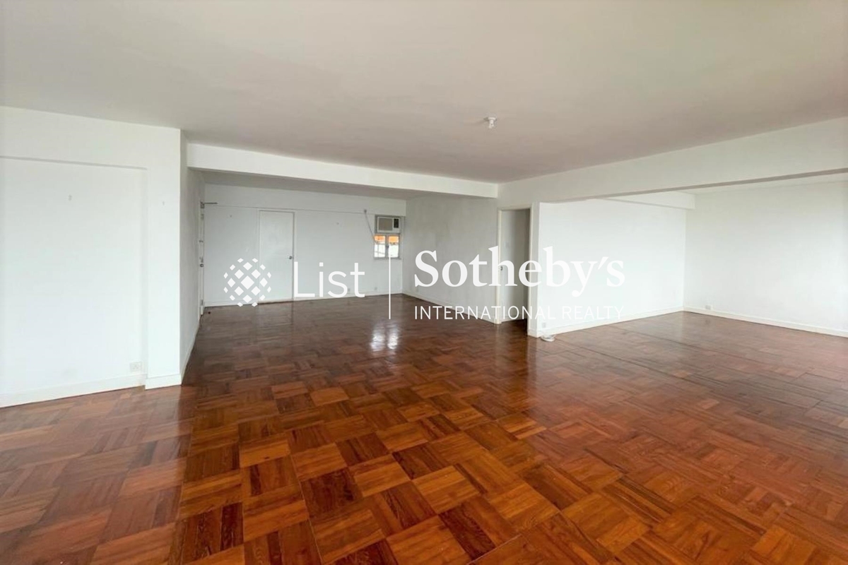 Vista Mount Davis 華亭閣 | Living and Dining Room