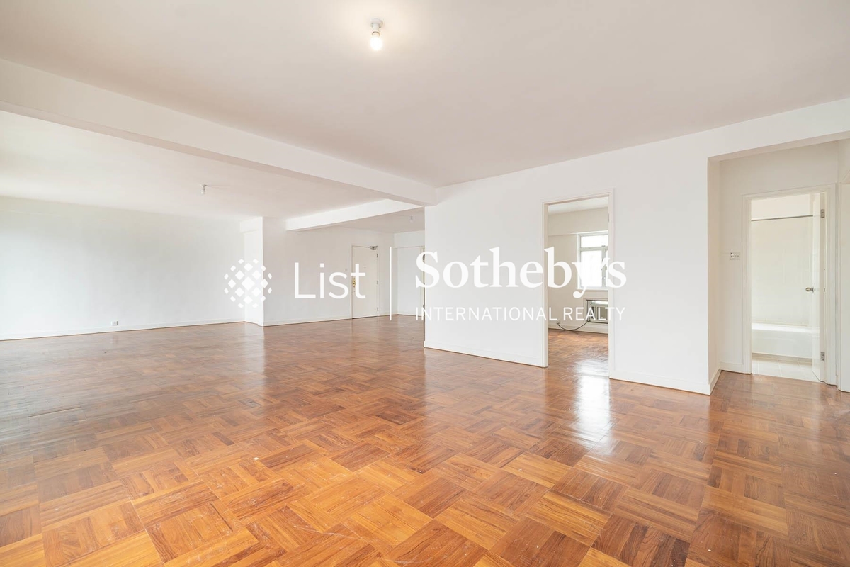 Vista Mount Davis 華亭閣 | Living and Dining Room