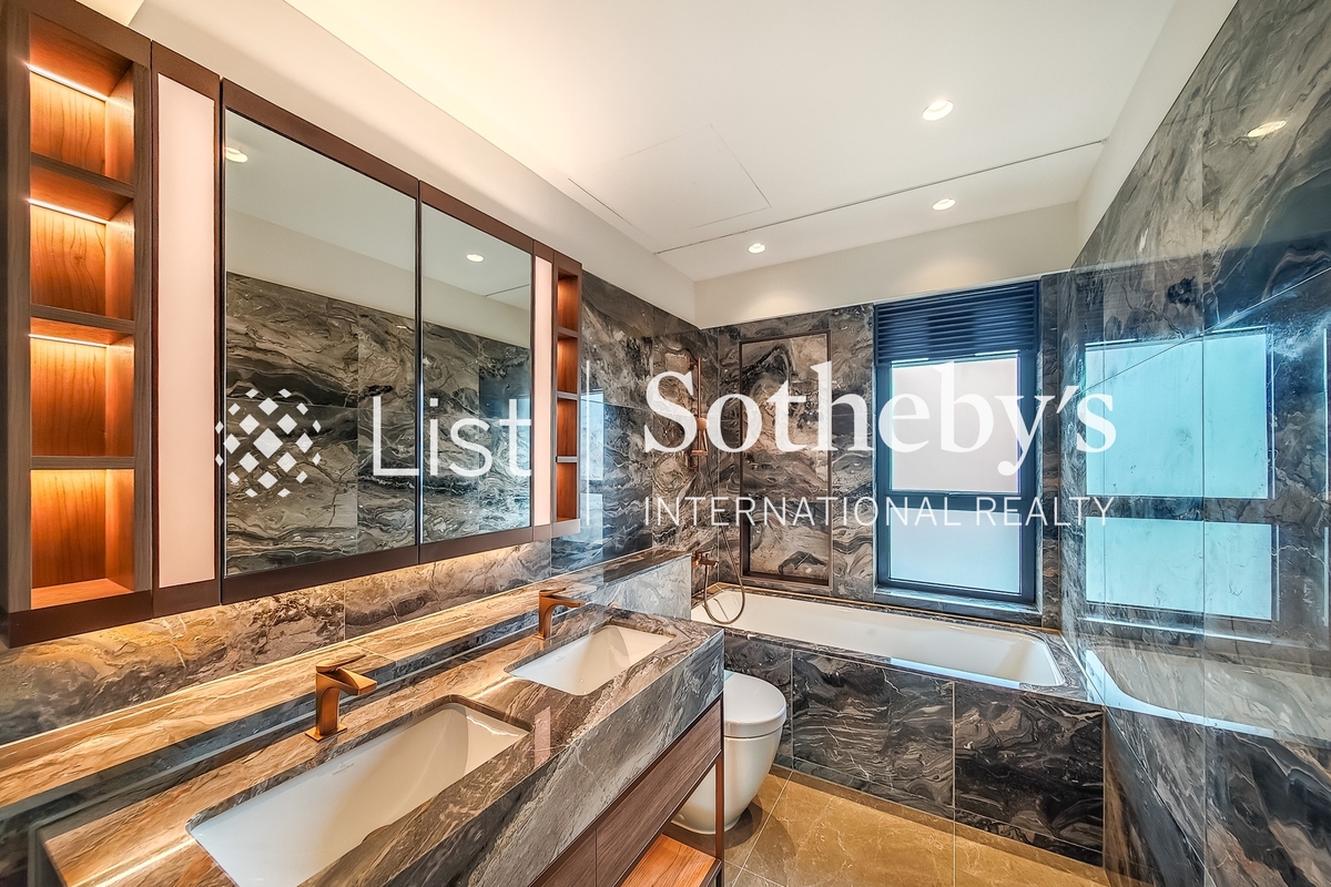 Victoria Coast Victoria Coast | Master Bathroom