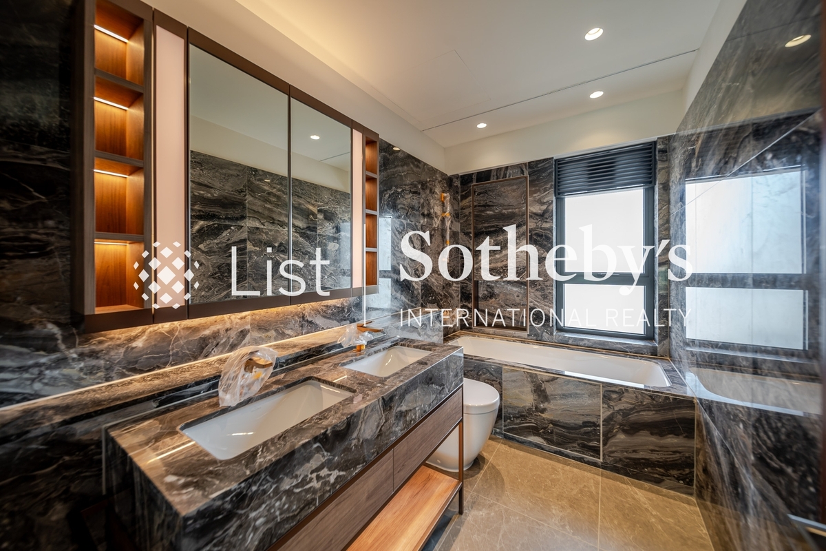 Victoria Coast Victoria Coast | Master Bathroom